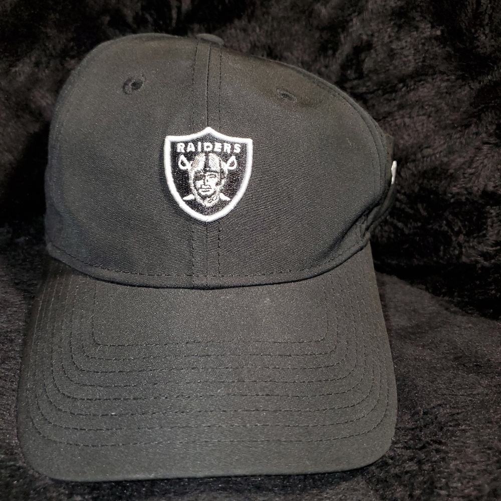 Raiders adjustable strap hat
